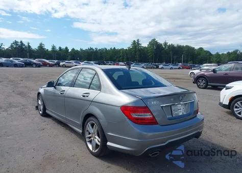 2013 Mercedes-Benz C 300 Sport 4Matic из США, поврежденный, VIN WDDGF8AB5DR267072